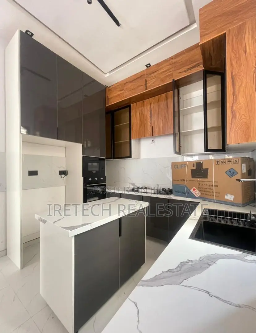 3bdrm Duplex in Ajah Secured Estate, Olokonla for sale in Olokonla