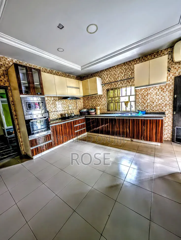 Furnished 4bdrm Duplex in Mbierebe, Uyo for rent in Uyo