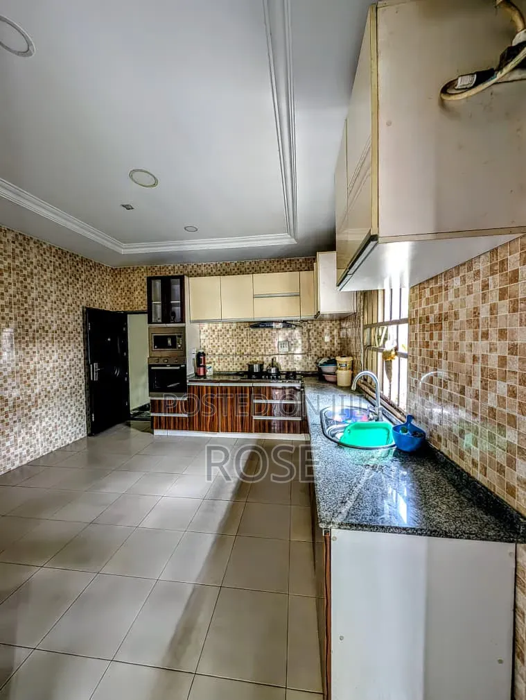 Furnished 4bdrm Duplex in Mbierebe, Uyo for rent in Uyo