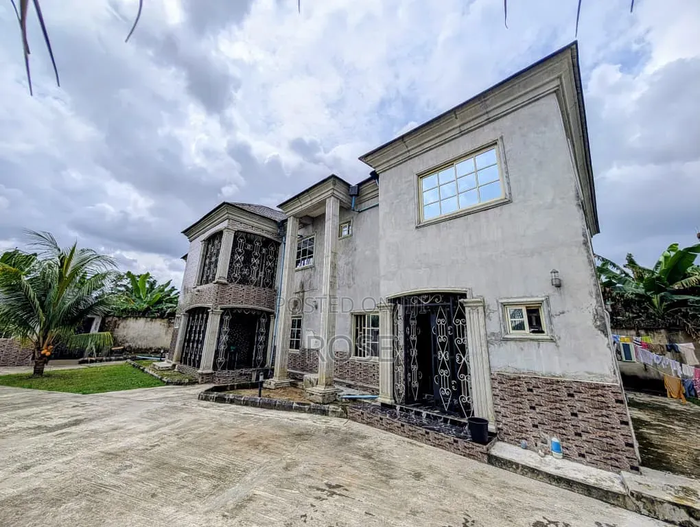 Furnished 4bdrm Duplex in Mbierebe, Uyo for rent in Uyo