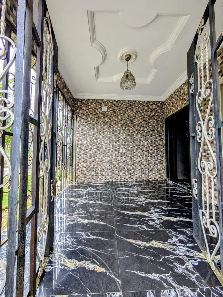 Furnished 4bdrm Duplex in Mbierebe, Uyo for rent in Uyo
