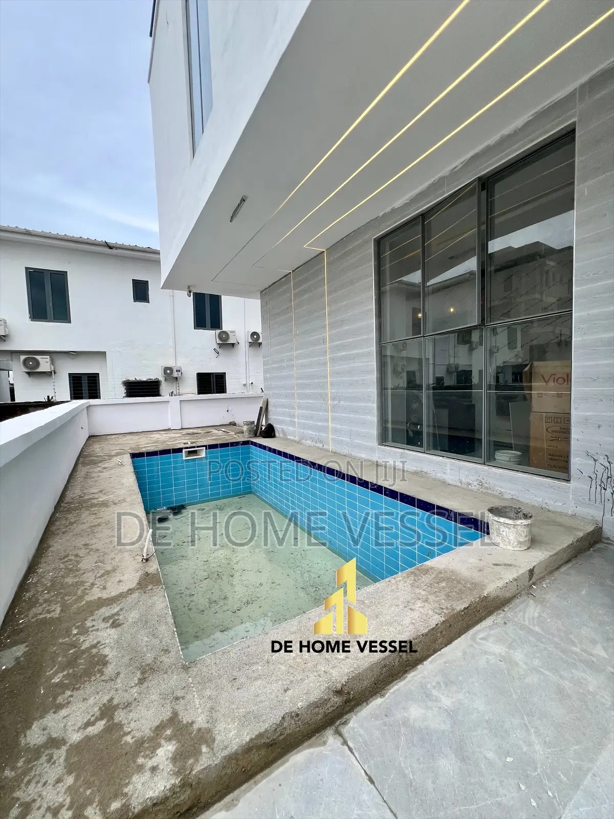 5bdrm Duplex in Osapa london for sale in Osapa london