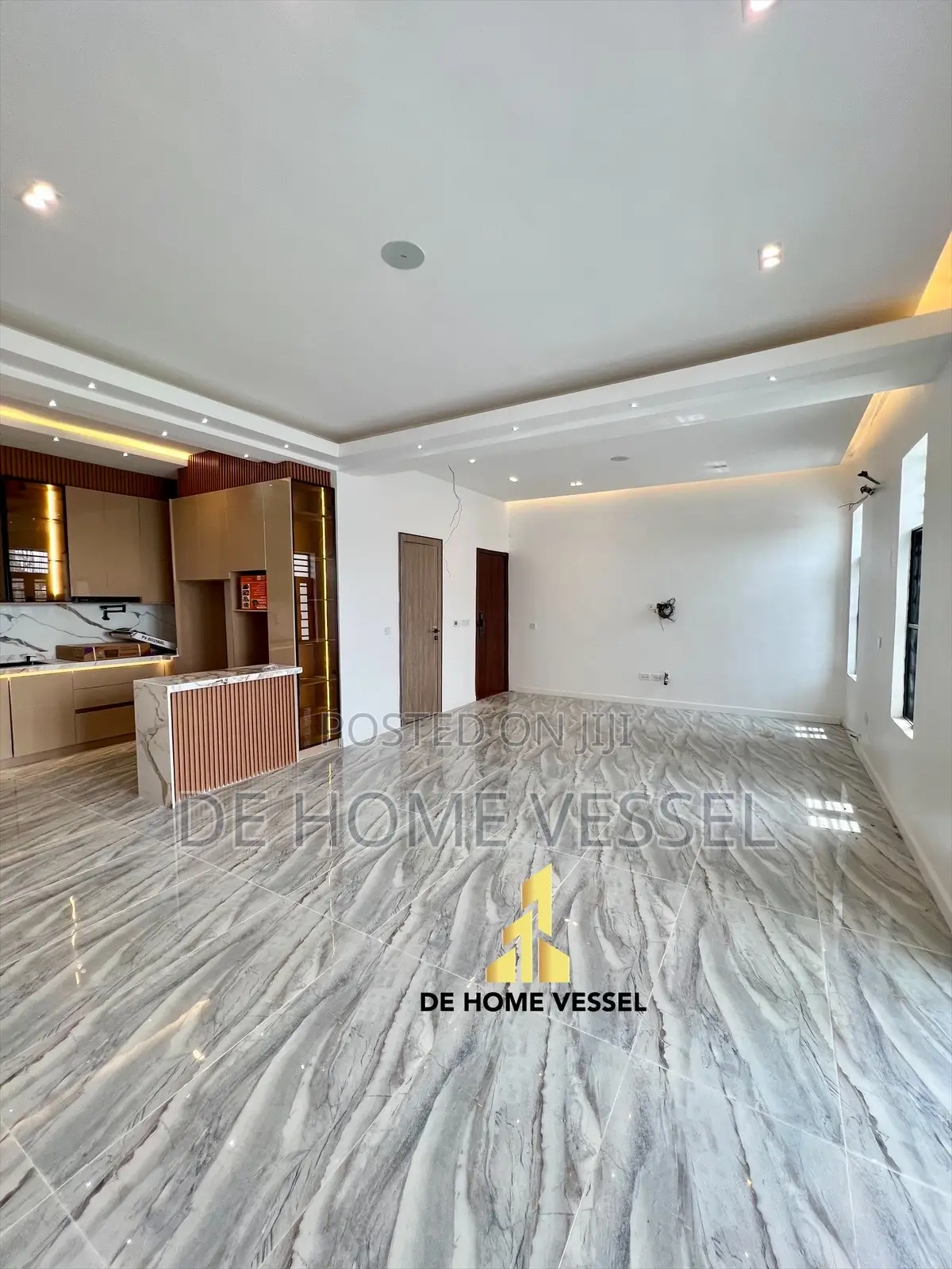 2bdrm Apartment in Osapa london for sale in Osapa london