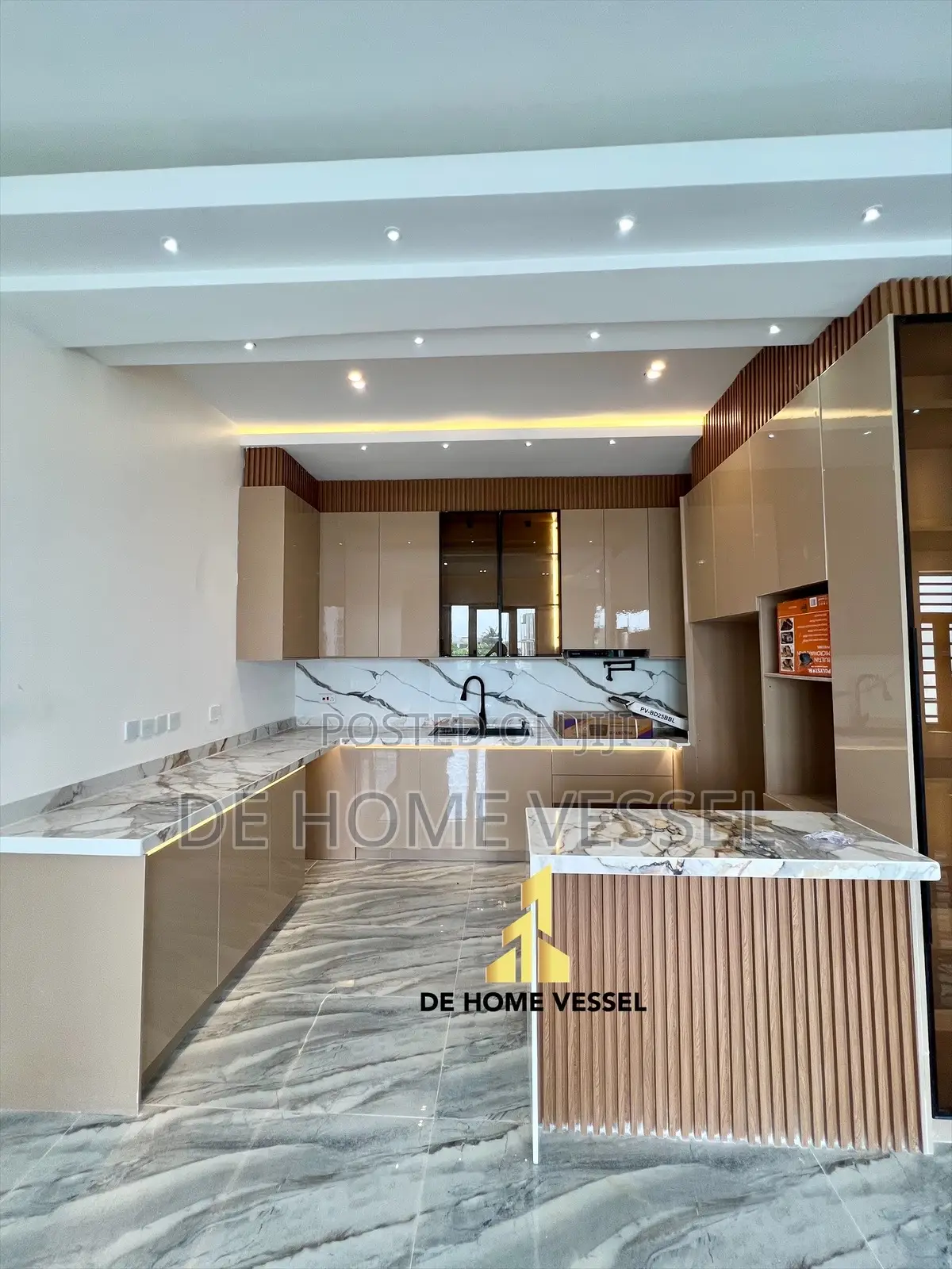 2bdrm Apartment in Osapa london for sale in Osapa london