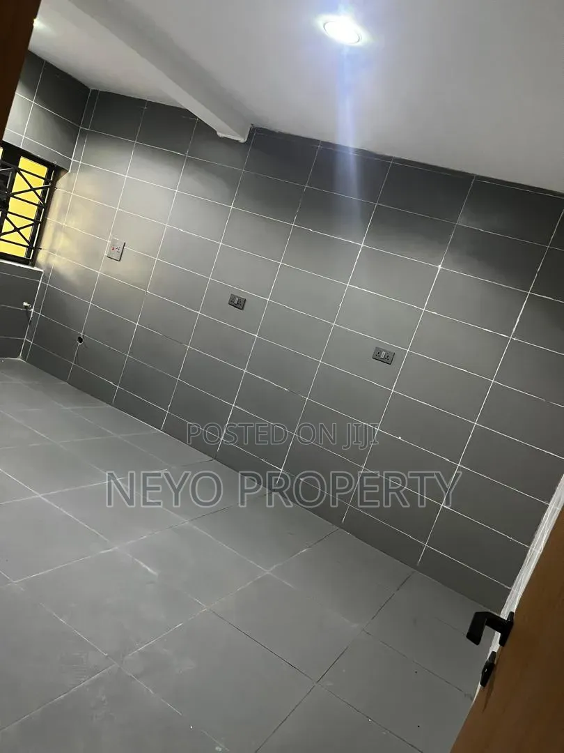 3bdrm Block of Flats in Ibeto Hotel, Gudu for sale in Gudu