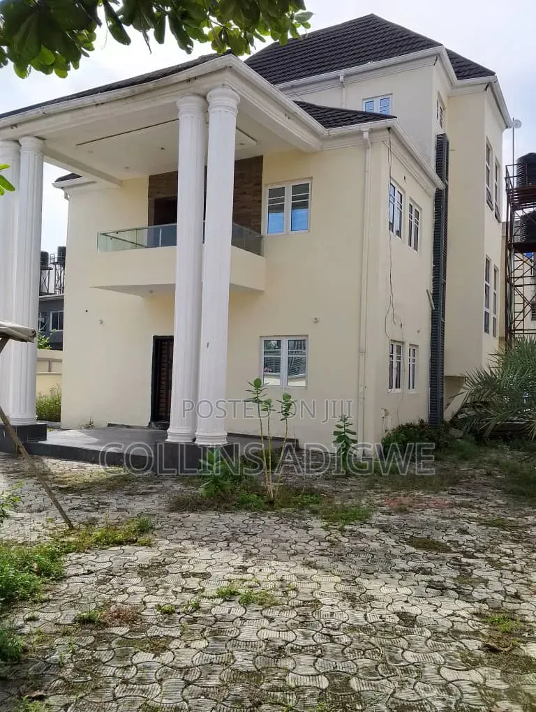 Commercial 5 Bedroom Duplex Lekki Phase 1 in Lekki Phase 1