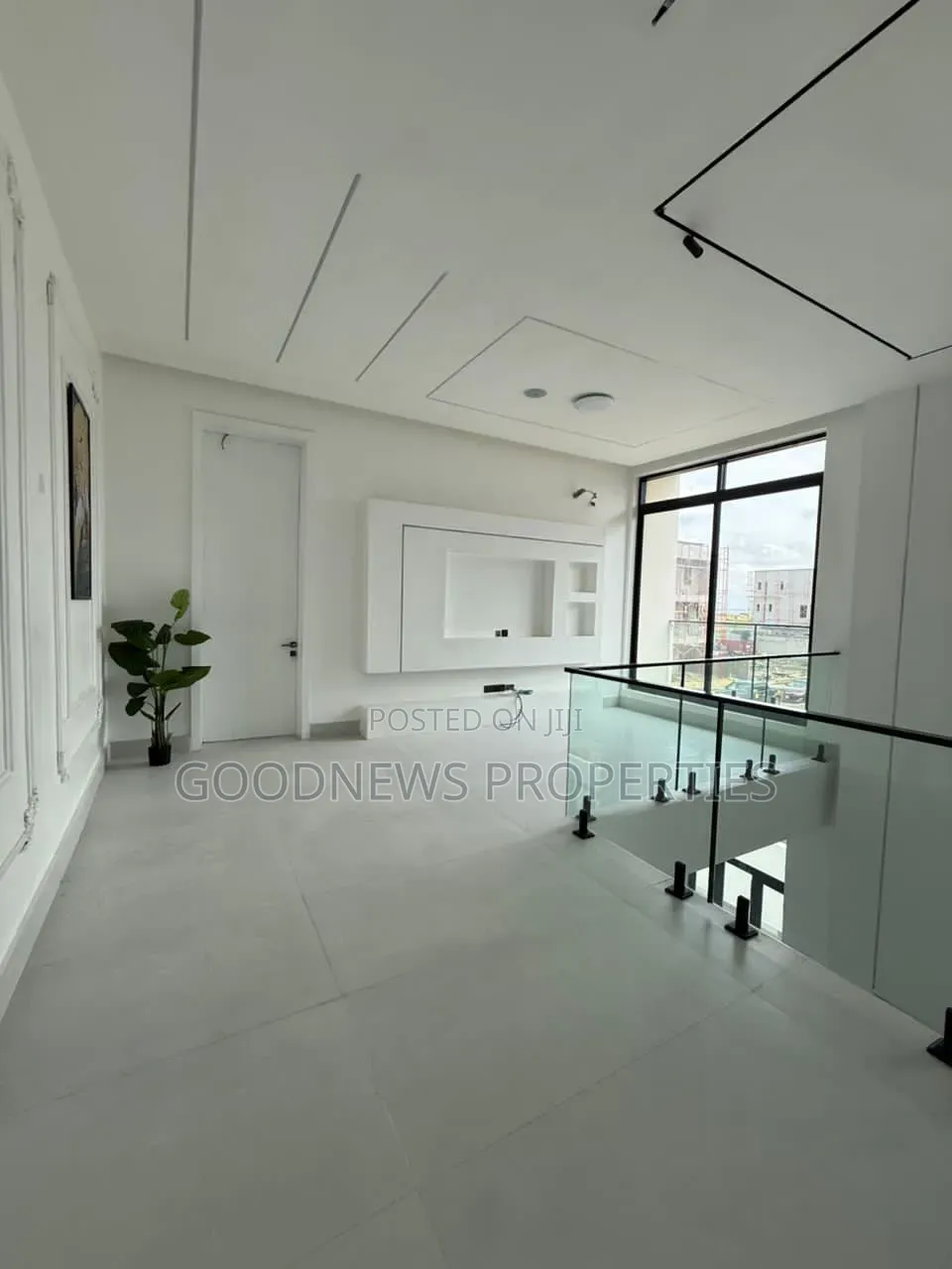 5bdrm Duplex in Lekki Phase 1 for sale in Lekki Phase 1