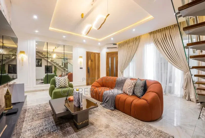 Furnished 2bdrm Block of Flats in Freedom Way, Lekki Phase 1 for sale in Lekki Phase 1