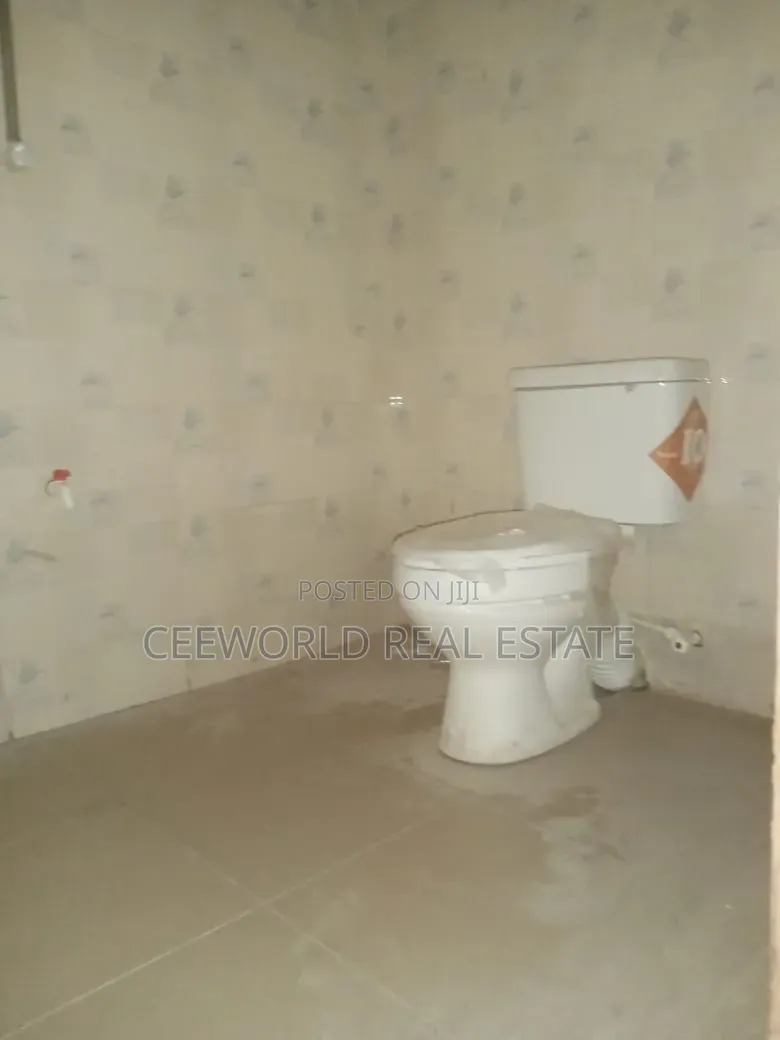3bdrm Apartment in Olusoji Oluyole for rent in Oluyole Estate