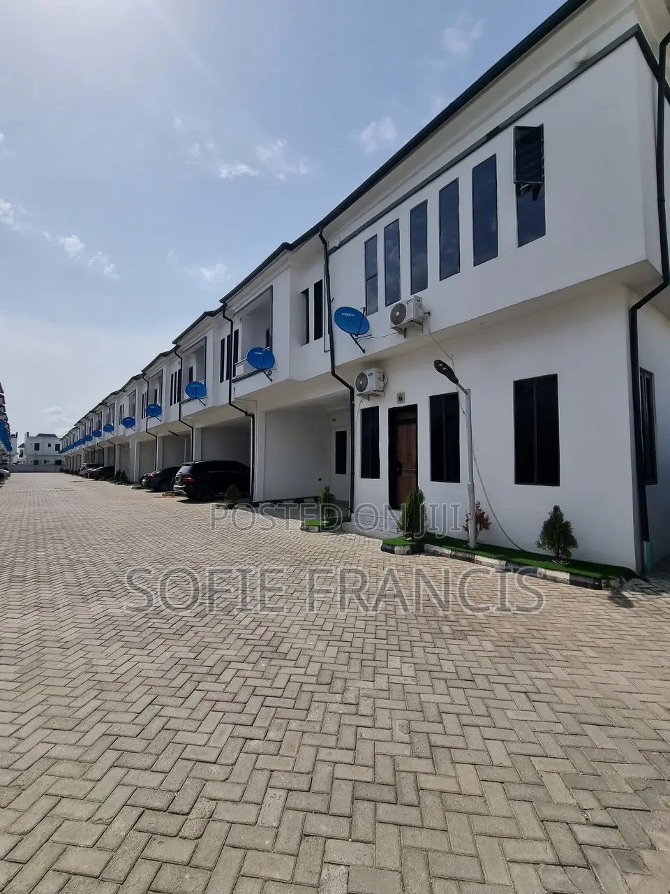 4bdrm Duplex in Vgc for rent in VGC / Ajah