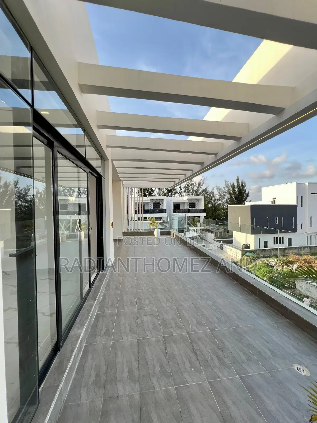5bdrm Mansion in Lekki County for sale in Lekki