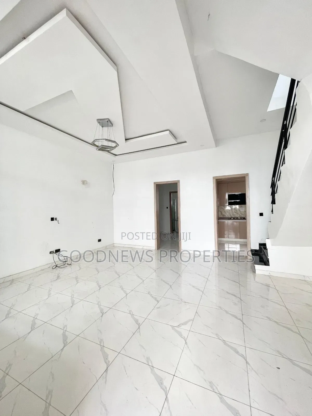 4bdrm Duplex in Ikota for sale in Ikota