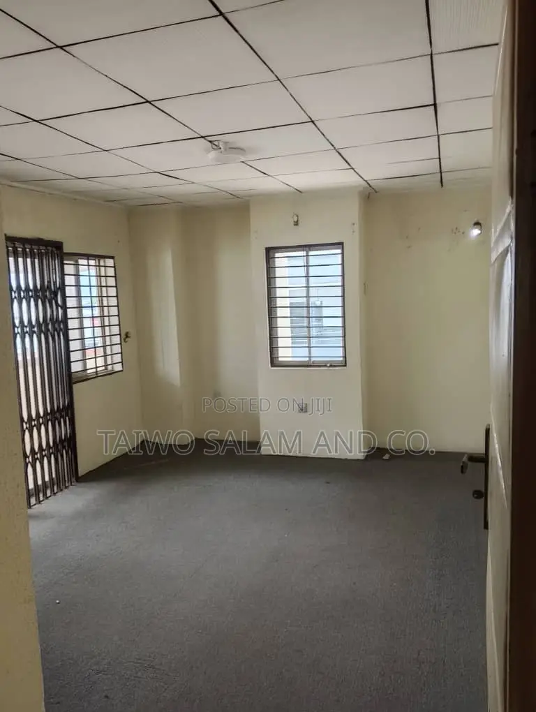 5bdrm Duplex in Bodija for sale in Bodija