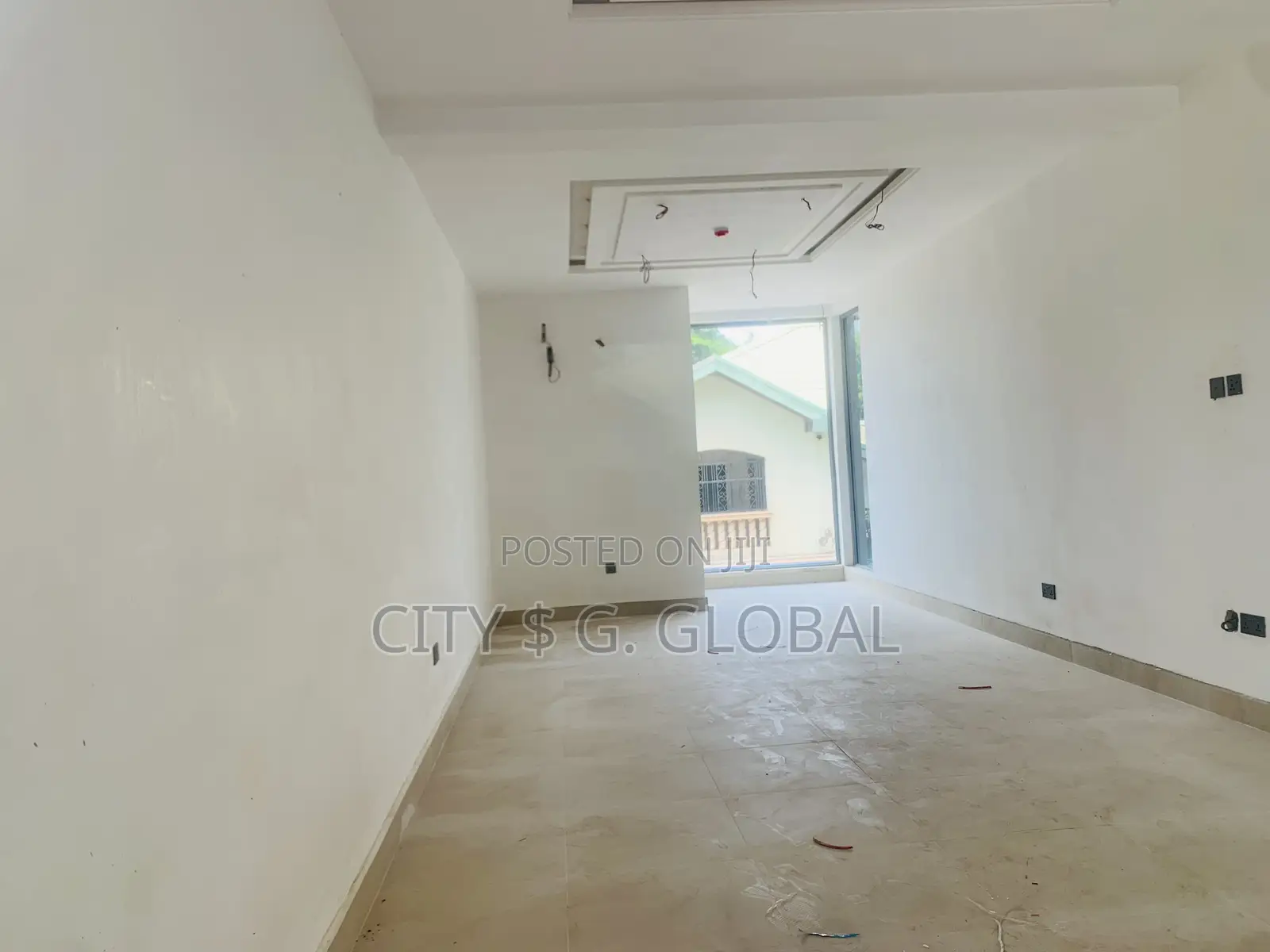 Shop in Gwarinpa for Rent in Life Camp