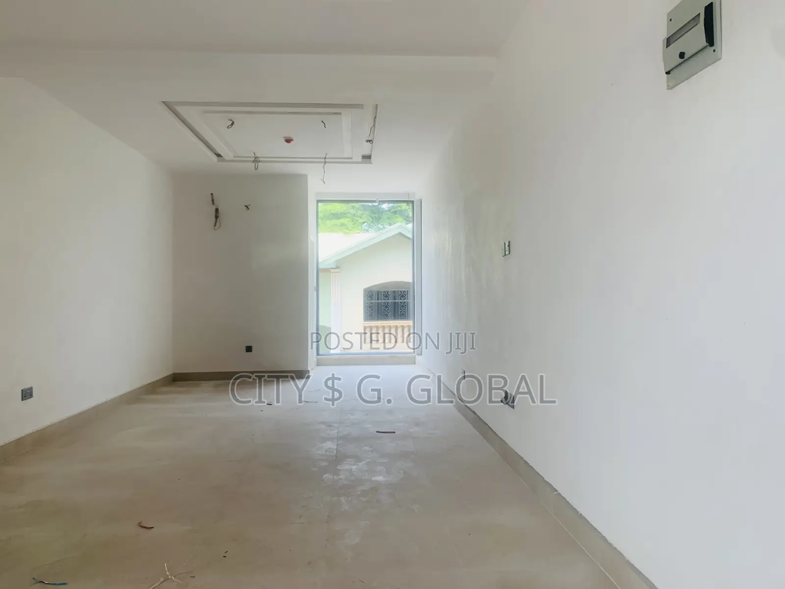 Shop in Gwarinpa for Rent in Life Camp