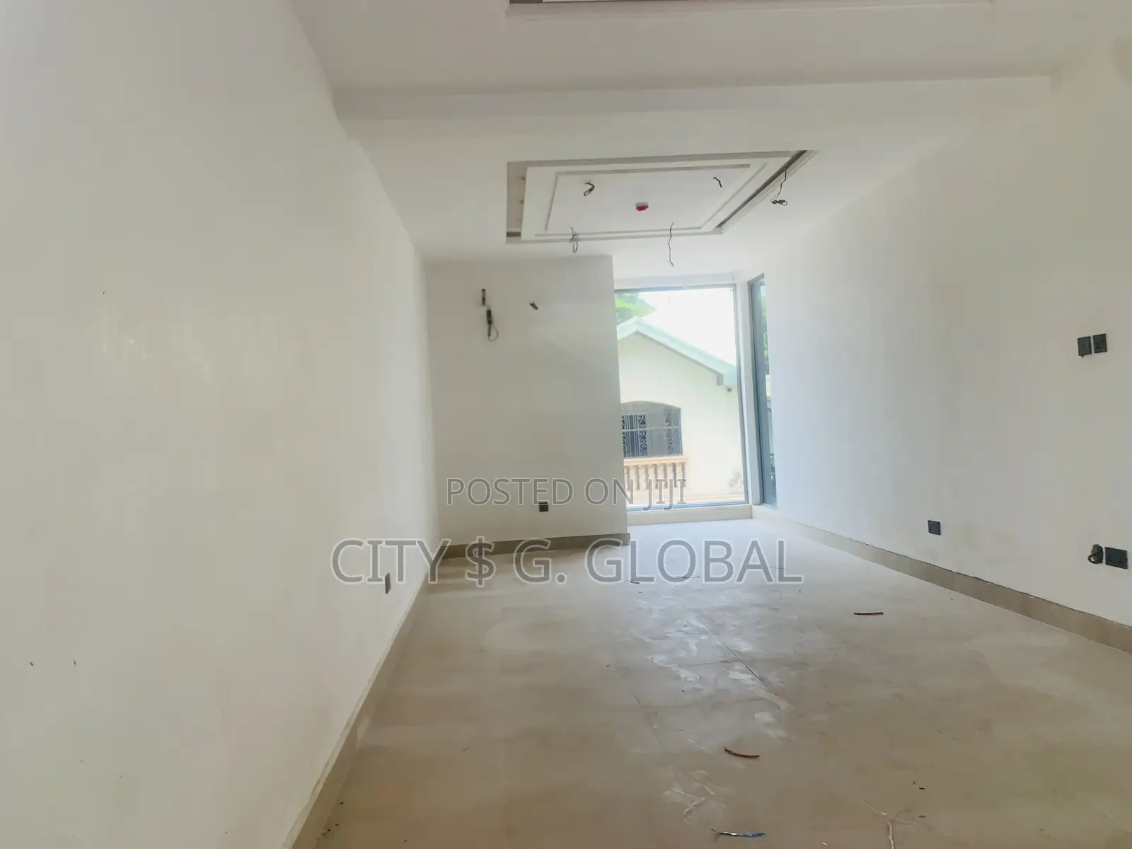 Shop in Gwarinpa for Rent in Life Camp