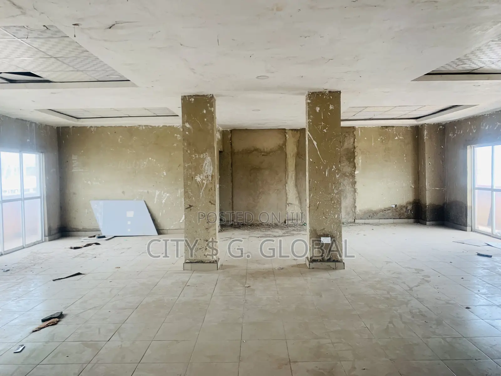 Shop and Space. Office. Gym/. Hospital/ Many More in Jahi