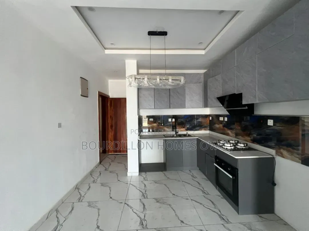 2bdrm Apartment in Ologolo Lekki Lagos for rent in Ologolo