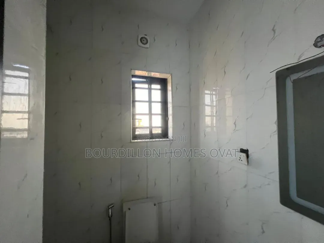2bdrm Apartment in Ologolo Lekki Lagos for rent in Ologolo