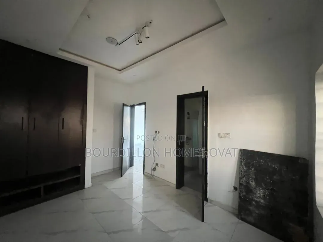 2bdrm Apartment in Ologolo Lekki Lagos for rent in Ologolo