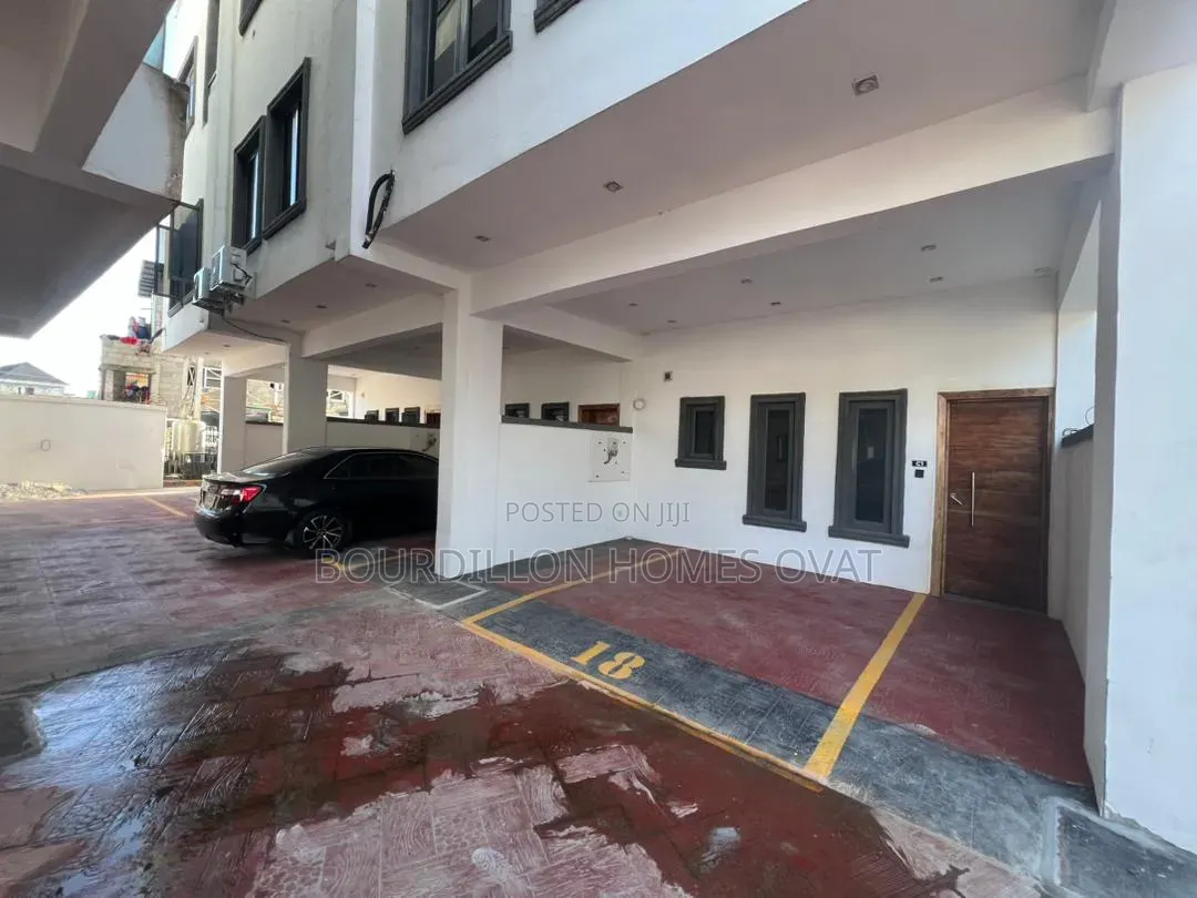 3bdrm Duplex in Ologolo Lekki Lagos for rent in Ologolo