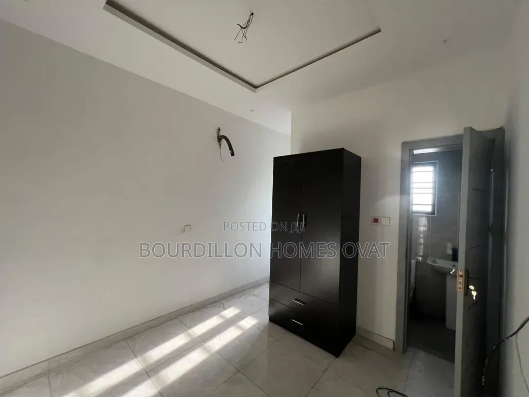 3bdrm Duplex in Ologolo Lekki Lagos for rent in Ologolo