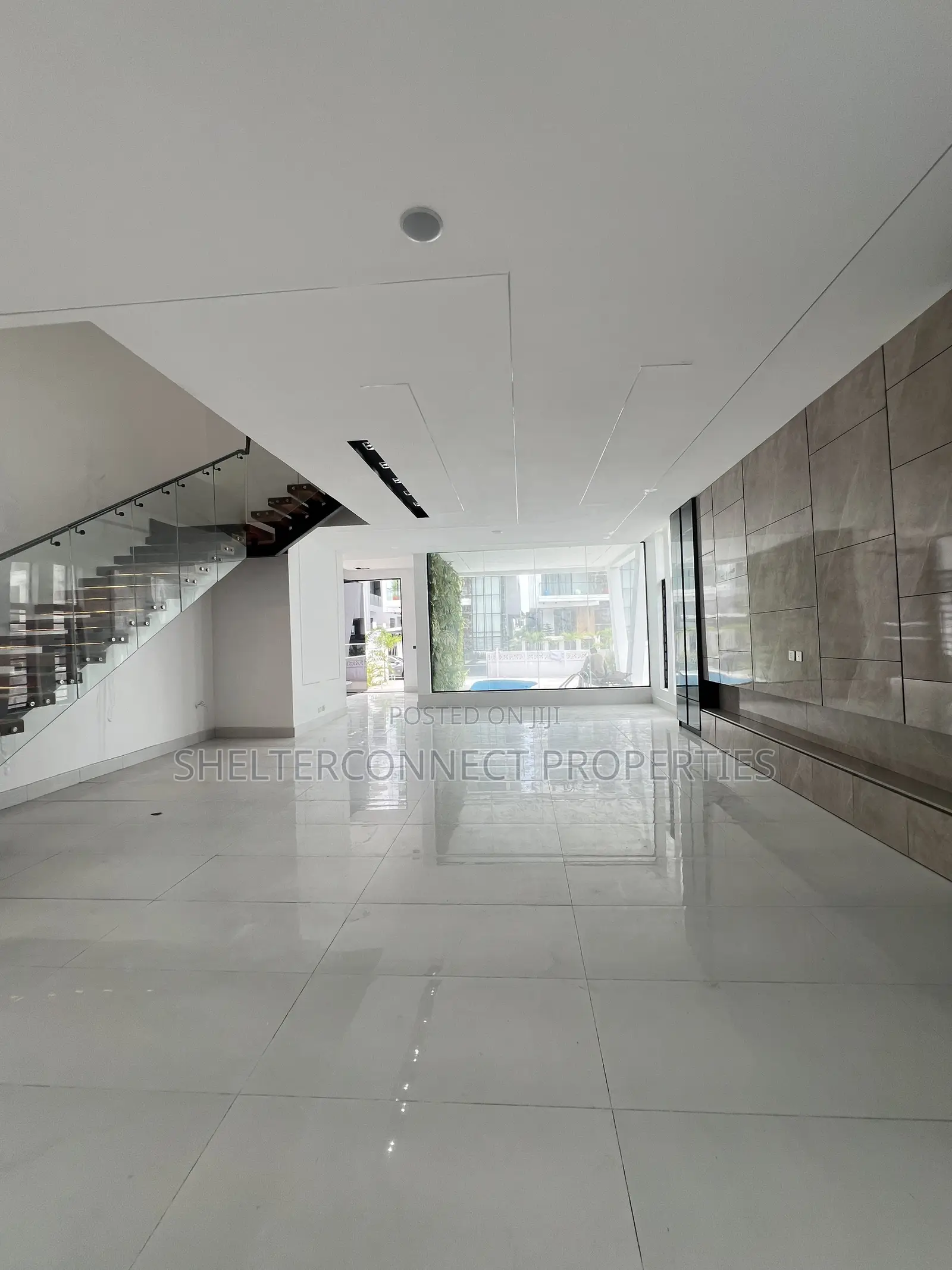 5bdrm House in Chevron for sale in Chevron