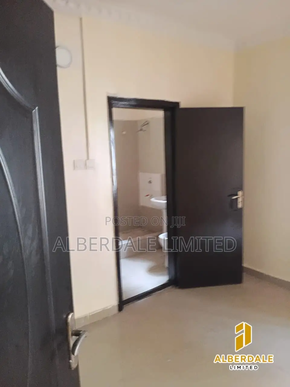 2bdrm Block of Flats in Ikeja for rent in Ikeja