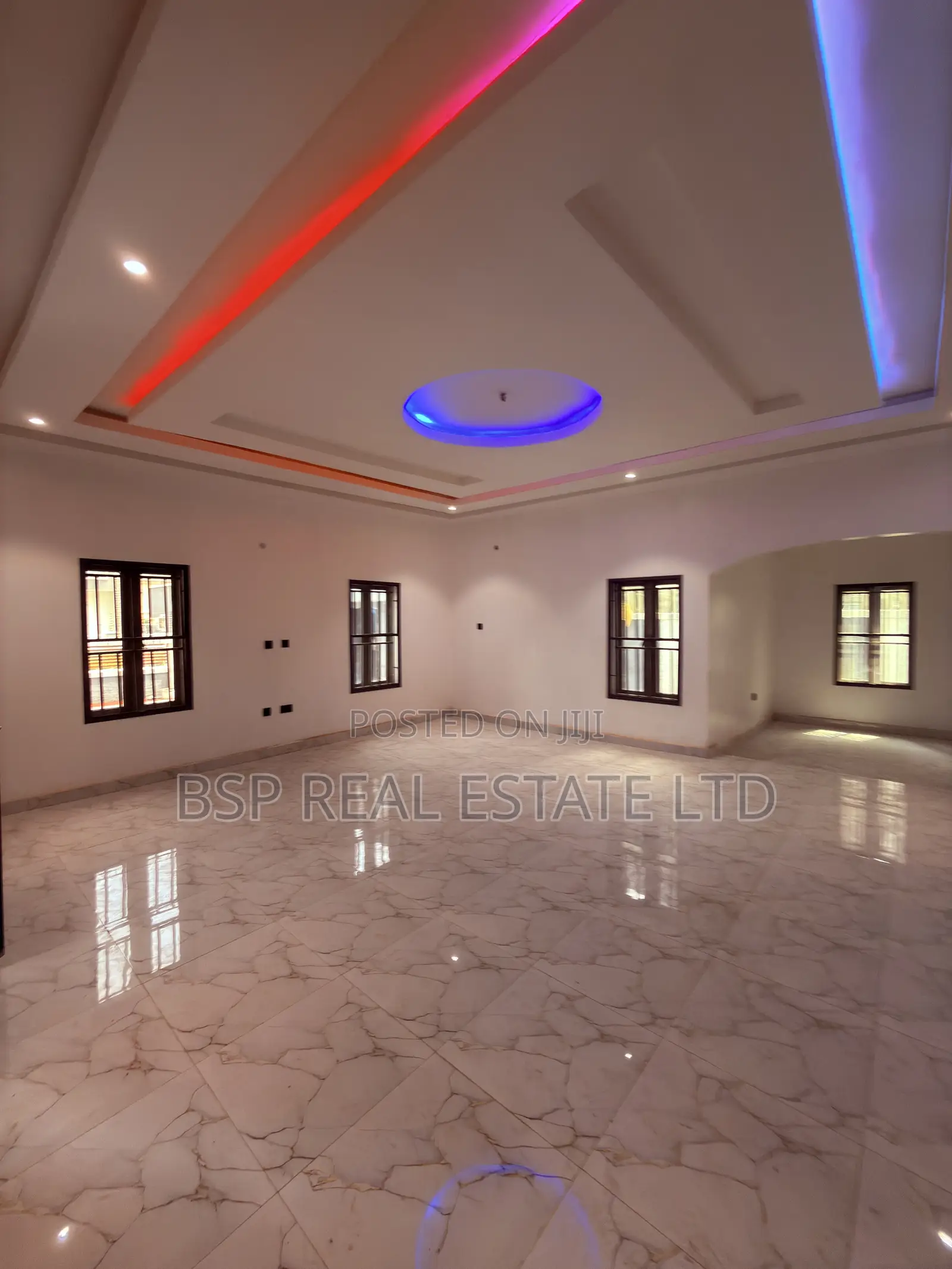 4bdrm Duplex in Apo District for sale in Apo District
