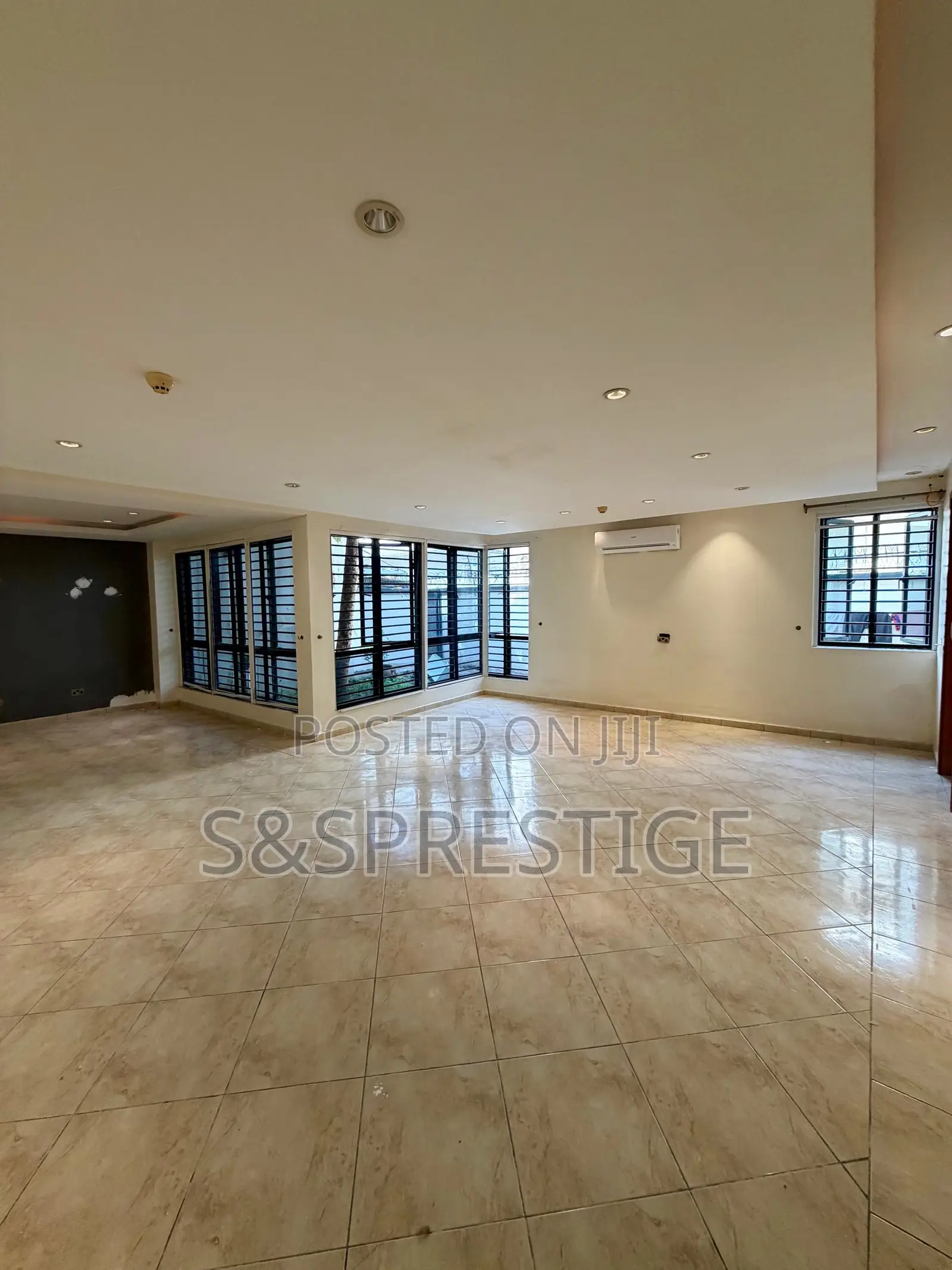 4bdrm Townhouse / Terrace in Banana Island for rent in Banana Island