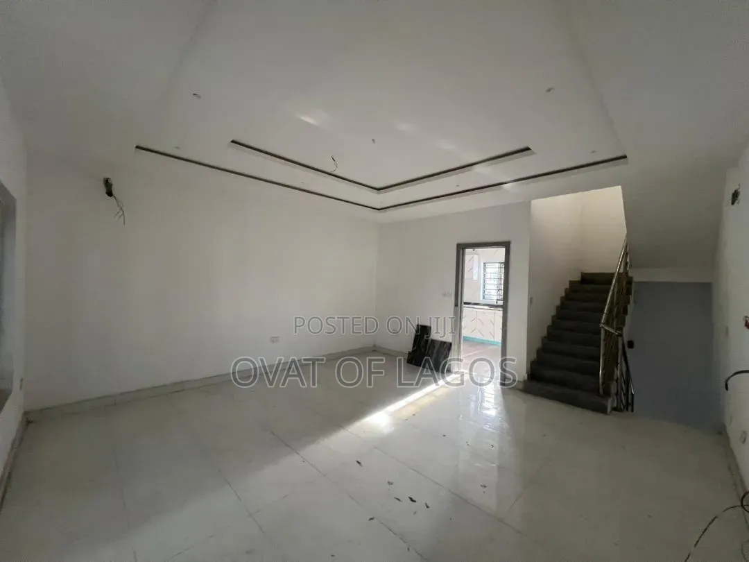 3bdrm Duplex in Ologolo for rent in Ologolo