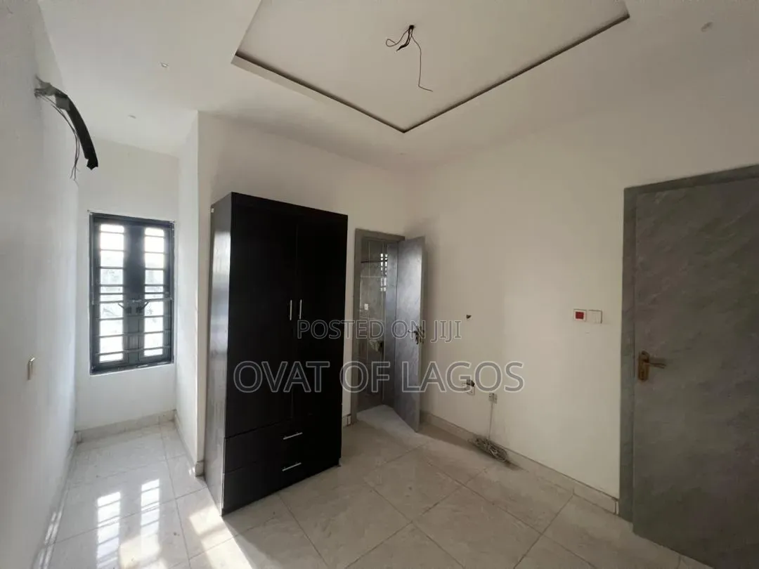 3bdrm Duplex in Ologolo for sale in Ologolo