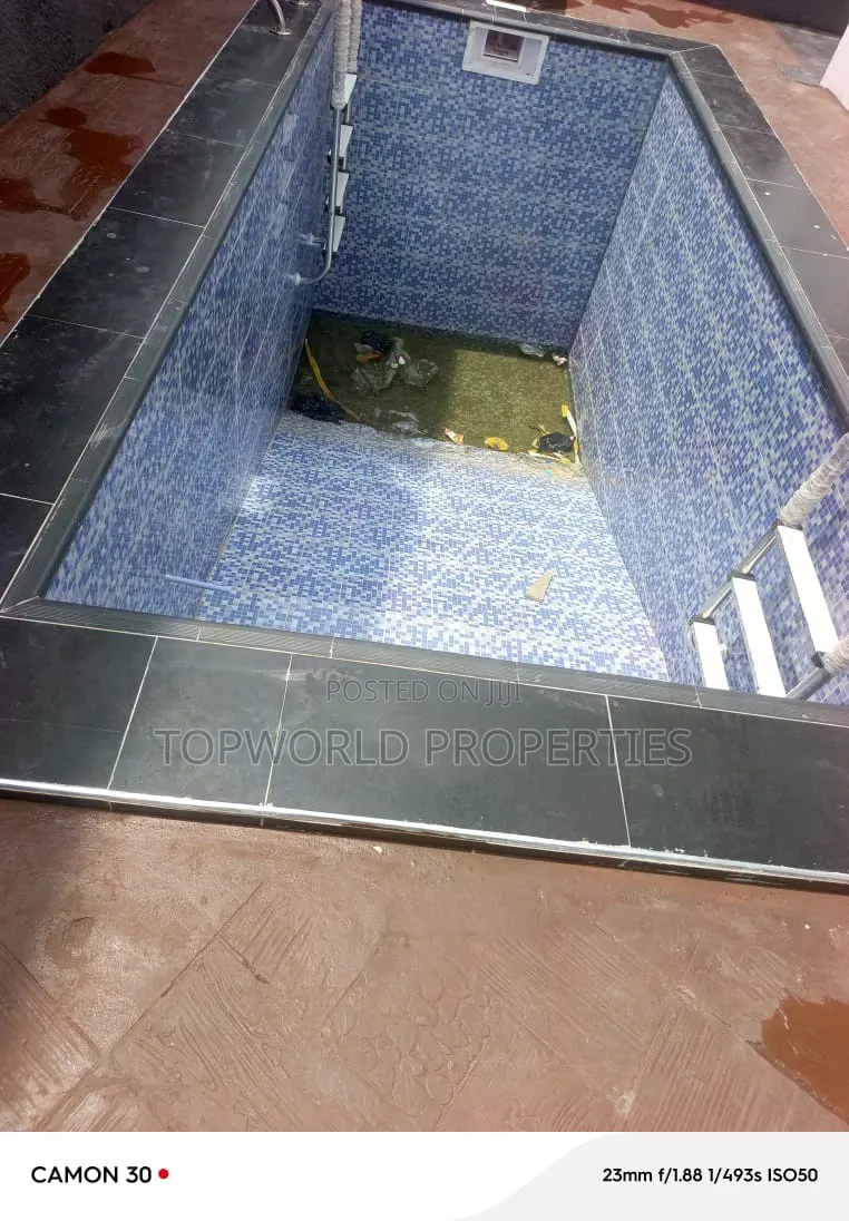 5bdrm Duplex in Magodo Gra Phase 1 for sale in GRA Phase 1