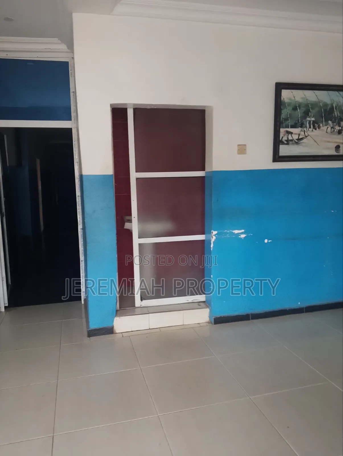 Hotel for Lease in Ajayi Road