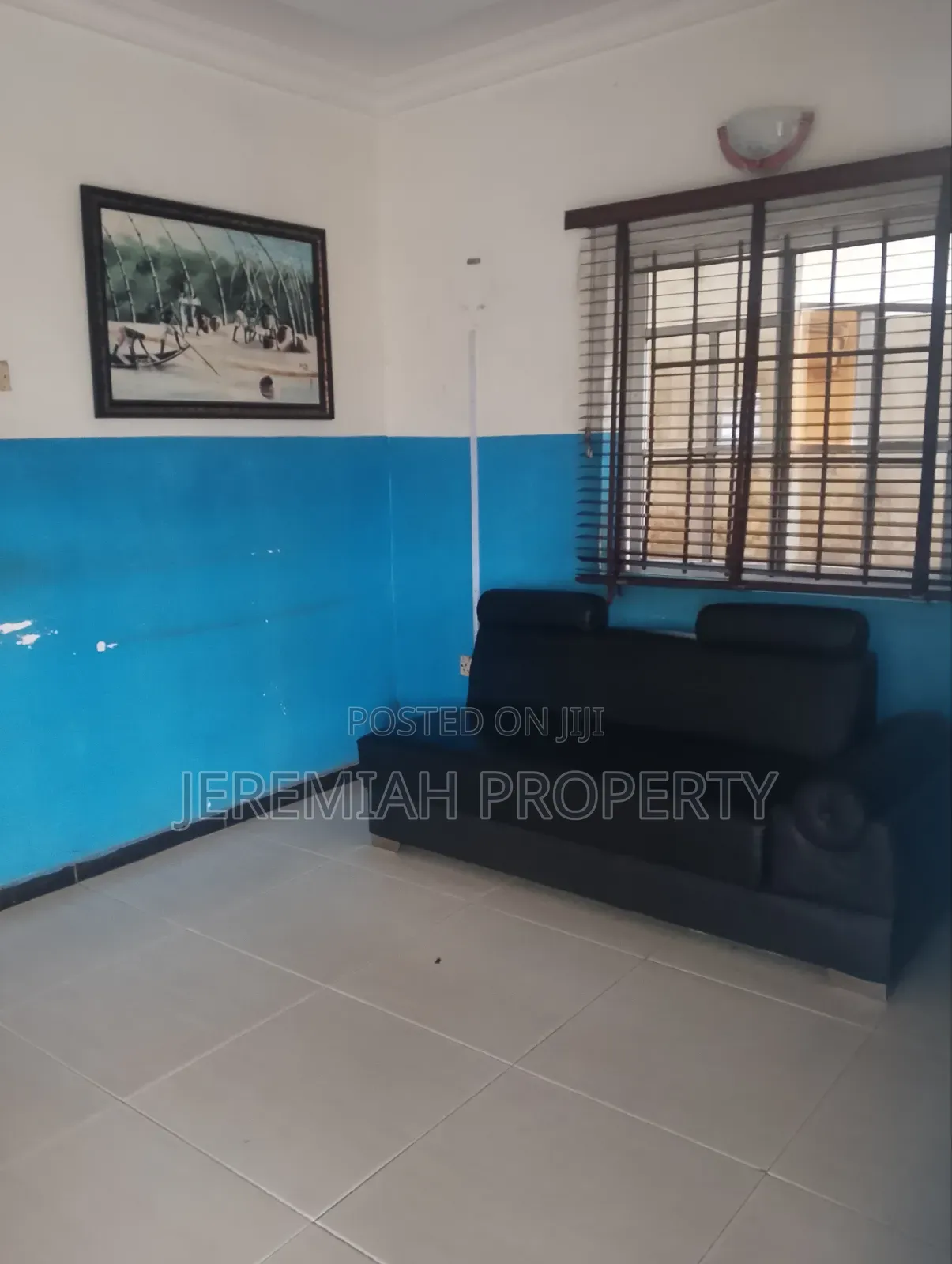Hotel for Lease in Ajayi Road