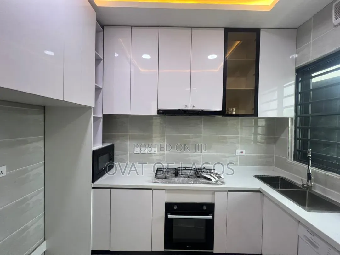 3bdrm Apartment in Lekki Phase 1 for sale in Lekki Phase 1