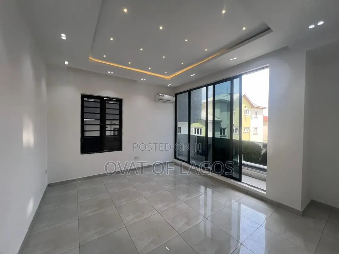 3bdrm Apartment in Lekki Phase 1 for sale in Lekki Phase 1