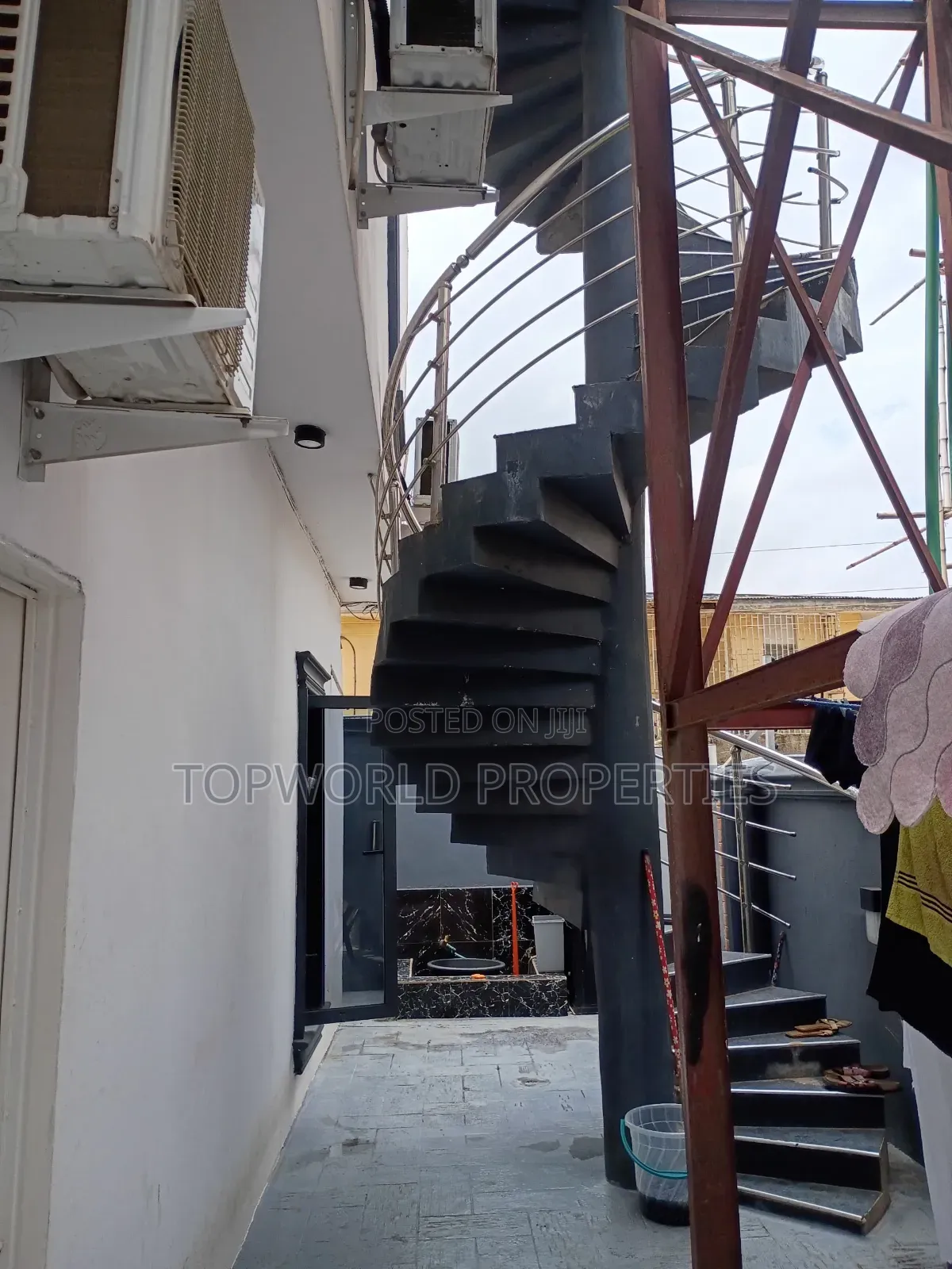 4bdrm Duplex in High Castle Estate for sale in Boys Town