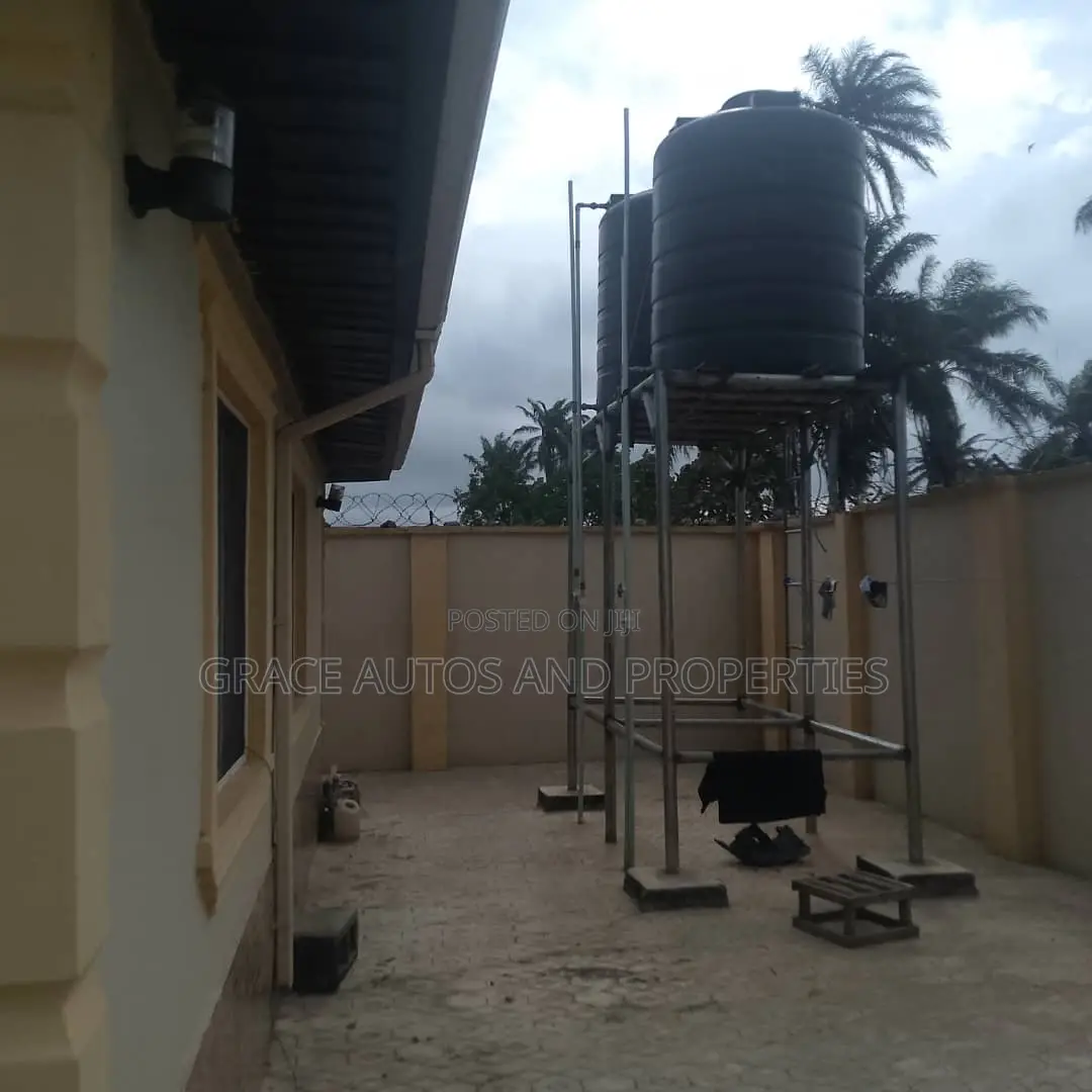 Furnished 4bdrm Block of Flats in Idotun Quarters, Ijebu Ode for sale in Ijebu Ode