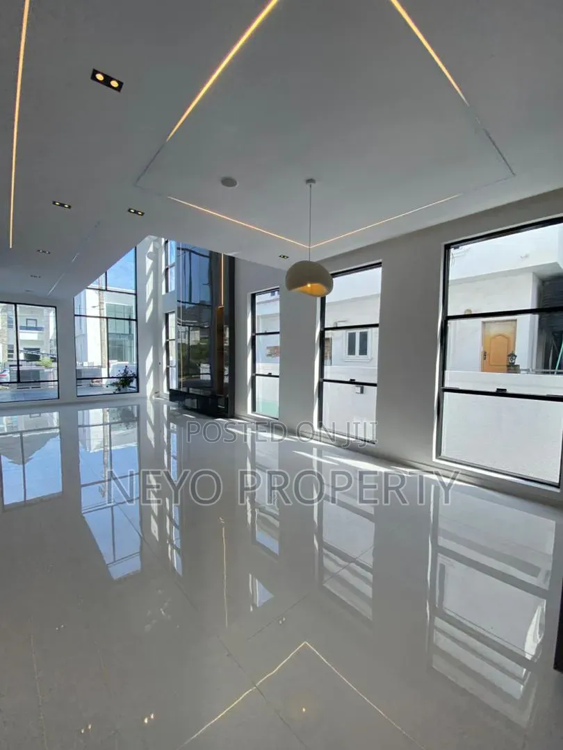 Furnished 5bdrm Duplex in Lekki County, Ikota for sale in Ikota