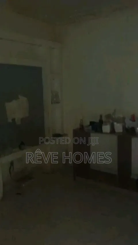 Mini Flat in Adekunle for rent in Adekunle