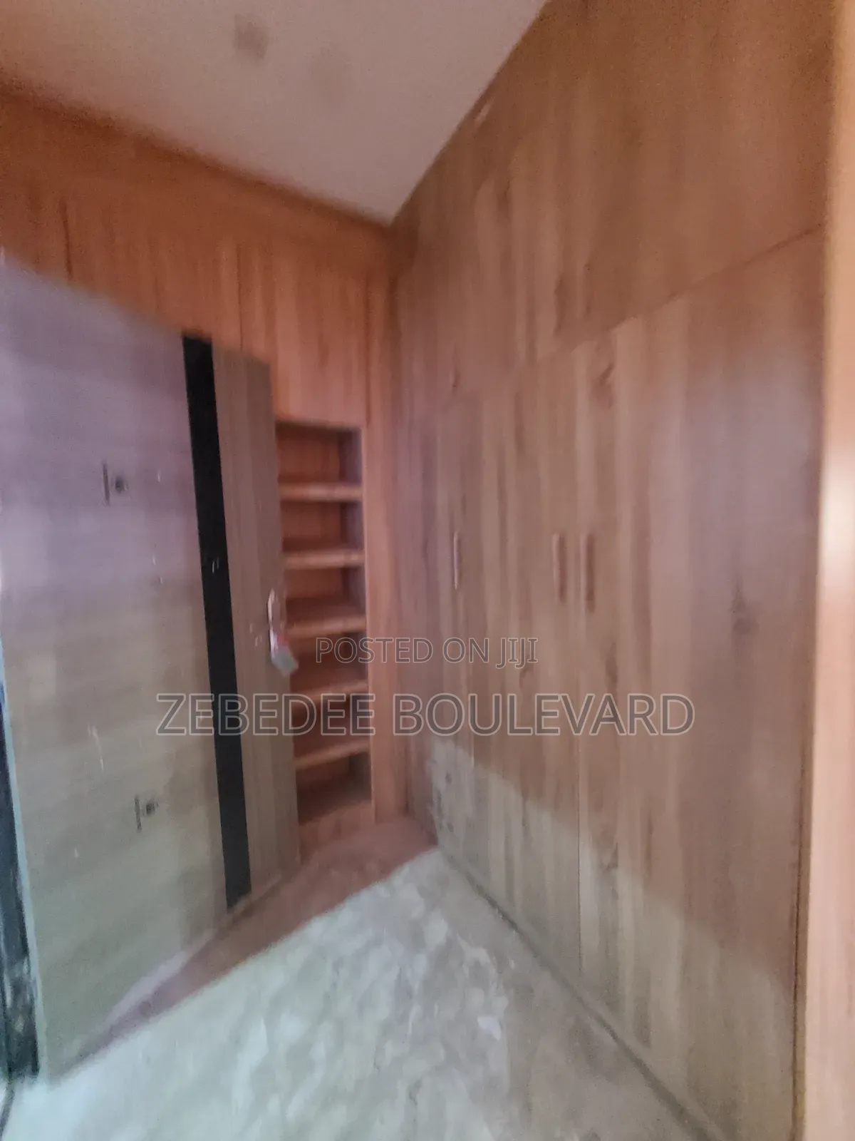 3bdrm Block of Flats in Durumi for sale in Durumi