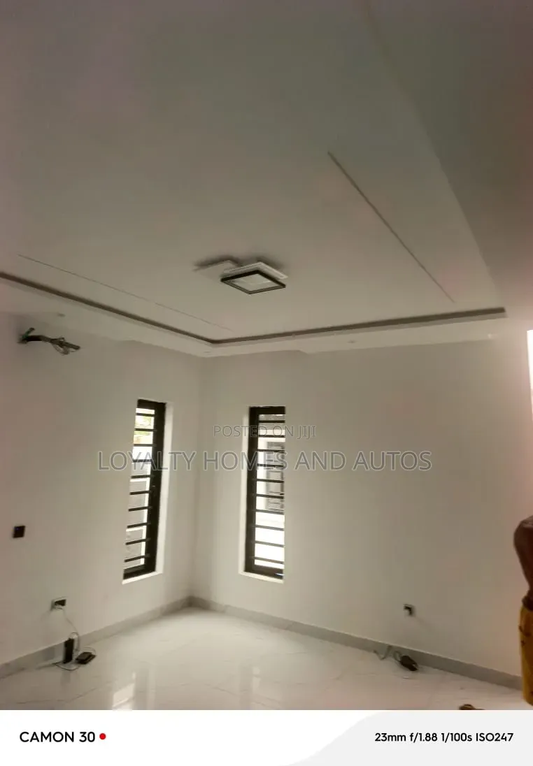 5bdrm Duplex in GRA Phase 1 for sale in GRA Phase 1