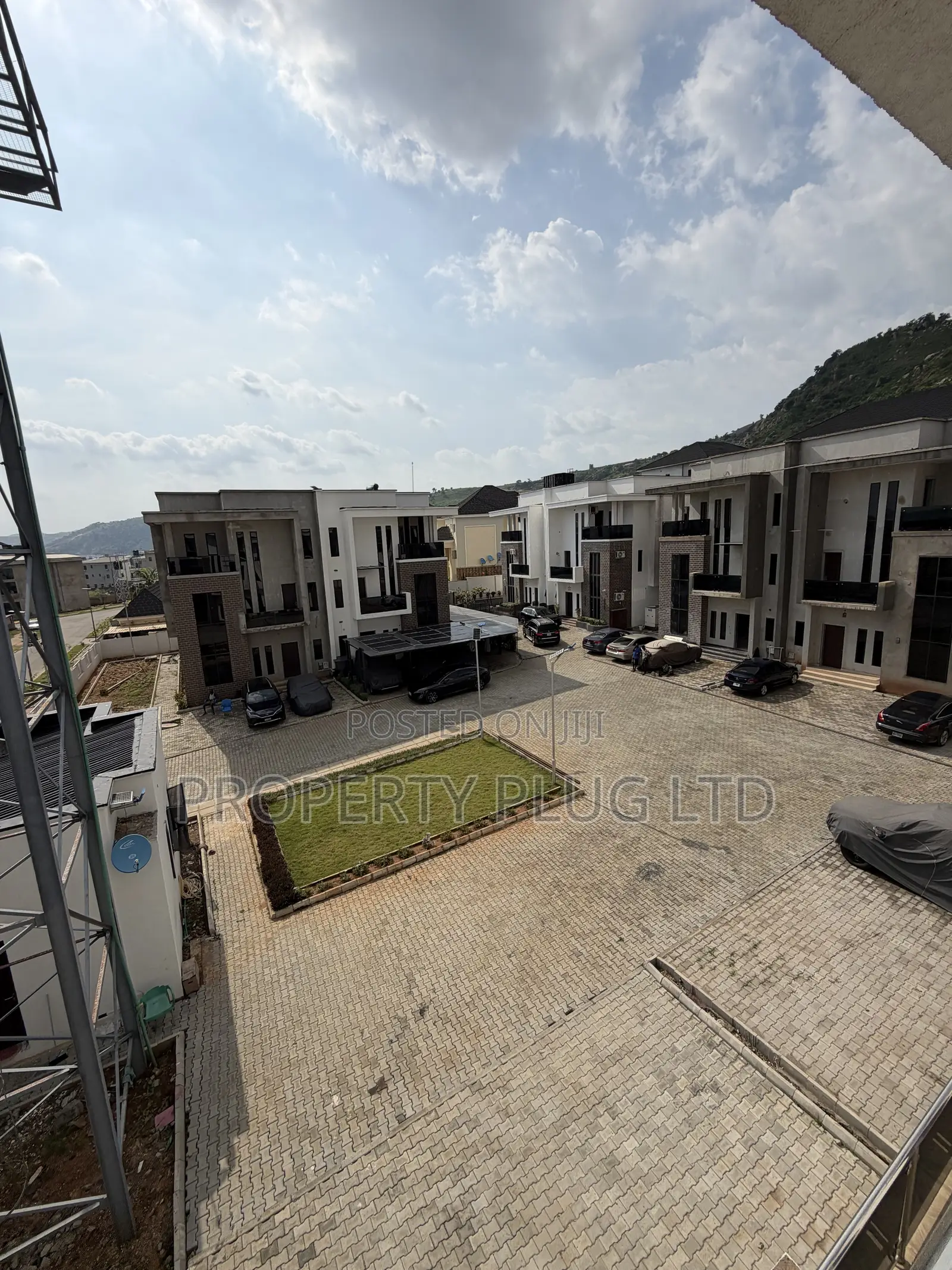 4bdrm Duplex in Katampe Extension for sale in Katampe Extension