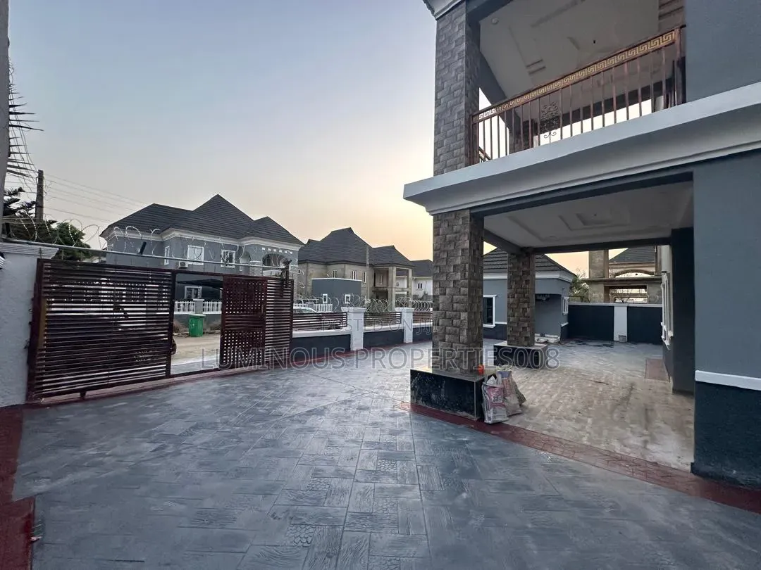 4bdrm Duplex in Supercell Estate, Zone B for sale in Zone B