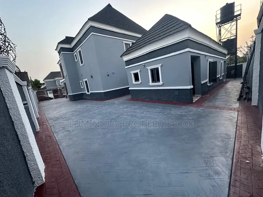 4bdrm Duplex in Supercell Estate, Zone B for sale in Zone B