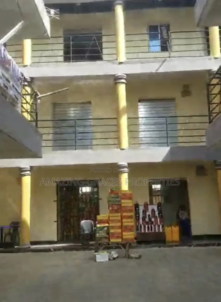 Shops to Rent Every Spacious on Expressway in Ayobo
