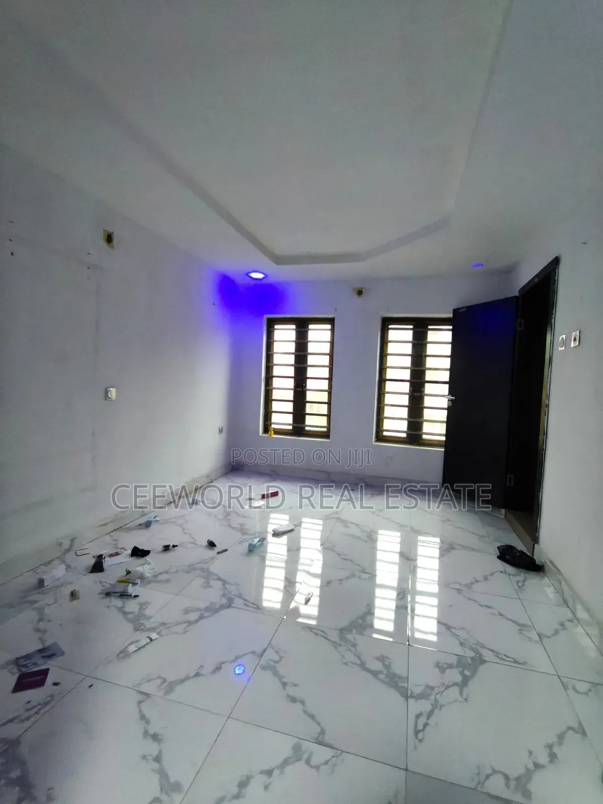 3bdrm Apartment in Oluyole Main Estate for rent in Oluyole Estate