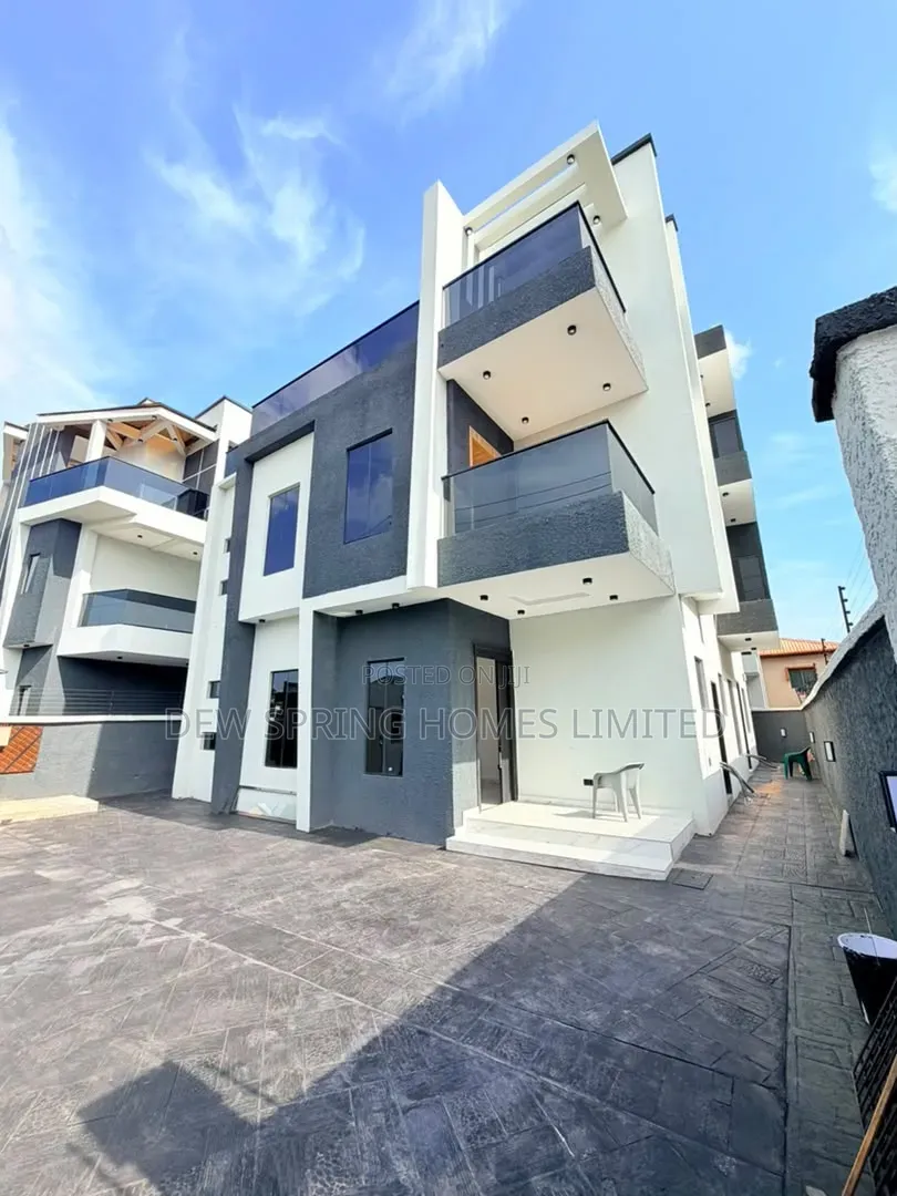 5bdrm Duplex in Omole Phase 1 for sale in Omole Phase 1