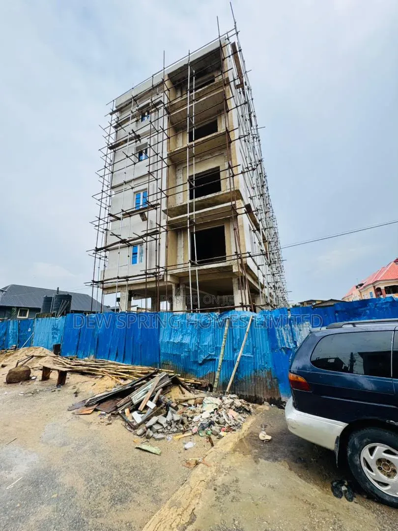 3bdrm Apartment in Ilupeju, Town Planning Way for sale in Town Planning Way